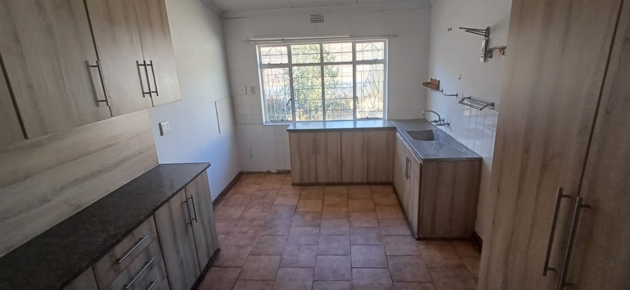 4 Bedroom Property for Sale in Hospitaalheuwel Free State